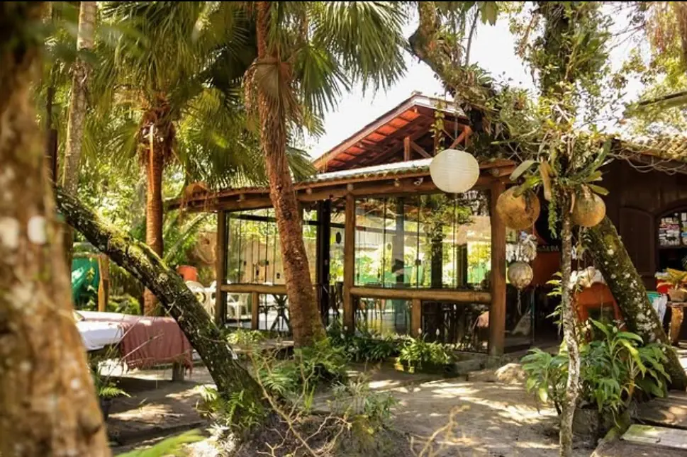 Restaurantes em Encantadas: o Que Comer no Vilarejo da Ilha do Mel
