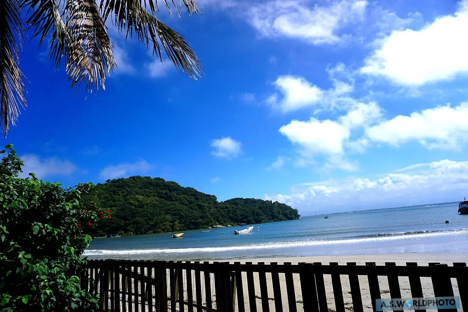 Praia das Encantadas — foto 3